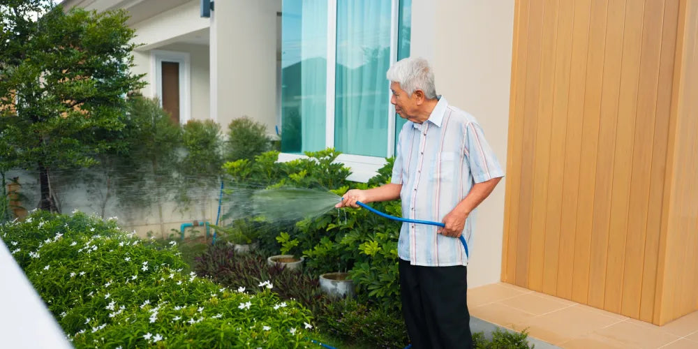 Best Garden Hose for Seniors