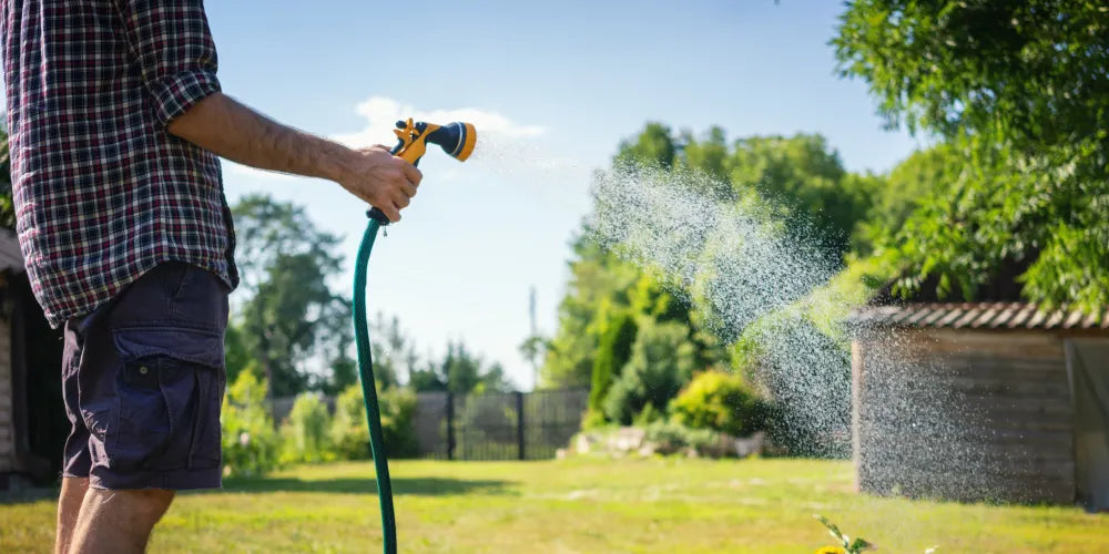 Expandable vs. Traditional Hose for Small Yards